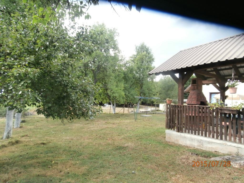 Rooms "Dragica" Оточац Экстерьер фото