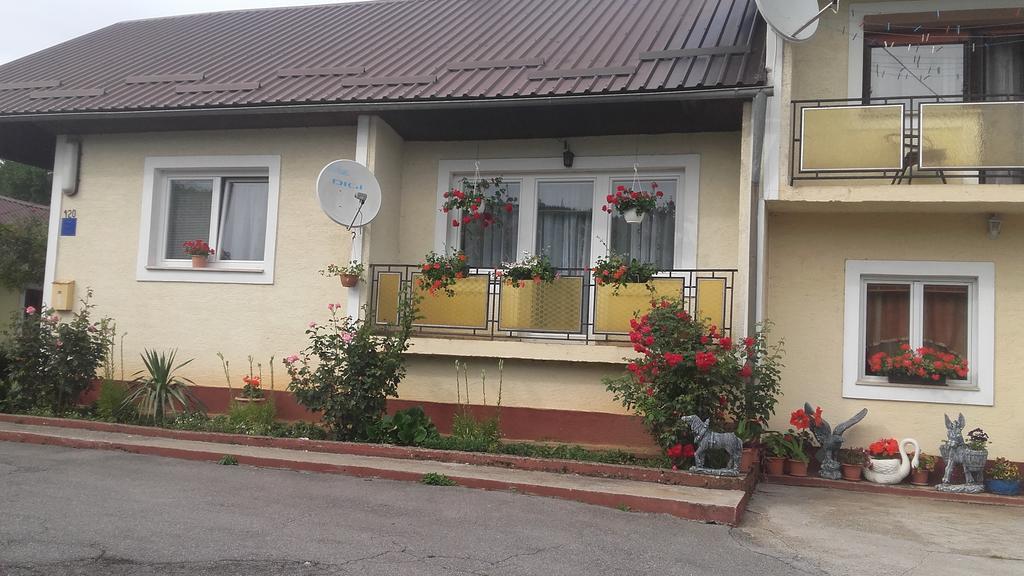 Rooms "Dragica" Оточац Экстерьер фото