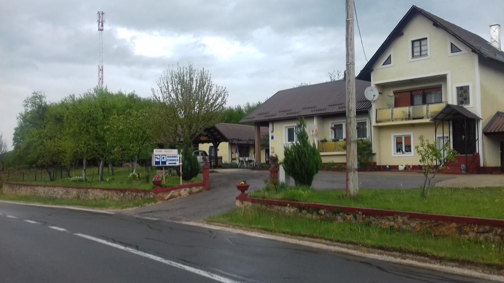 Rooms "Dragica" Оточац Экстерьер фото